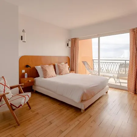 La Perrinière Face * Royan