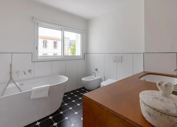 La Perriniere Face Lejlighed